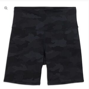 Lululemon align 6” camo shorts